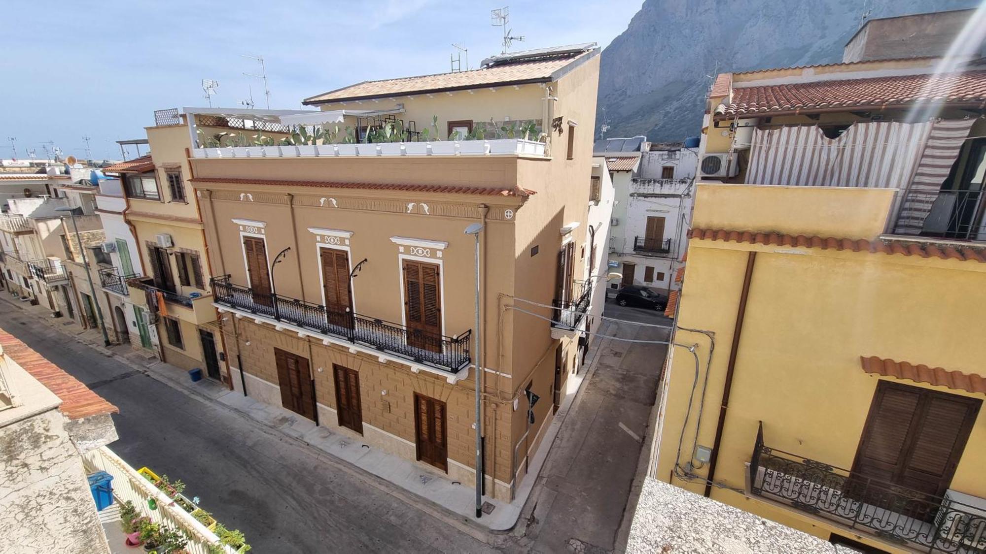 Bed and breakfast Le Tre Ninfe Cinisi Extérieur photo